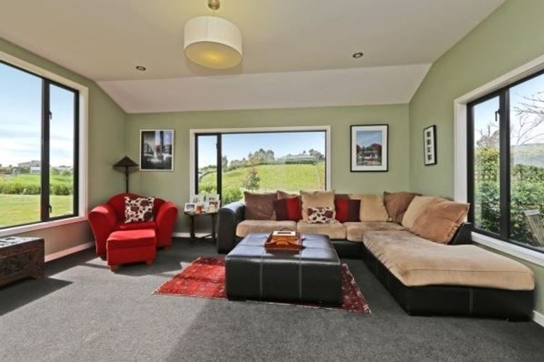 Photo of property in 6 Kempton Park Lane, Havelock North, 4130