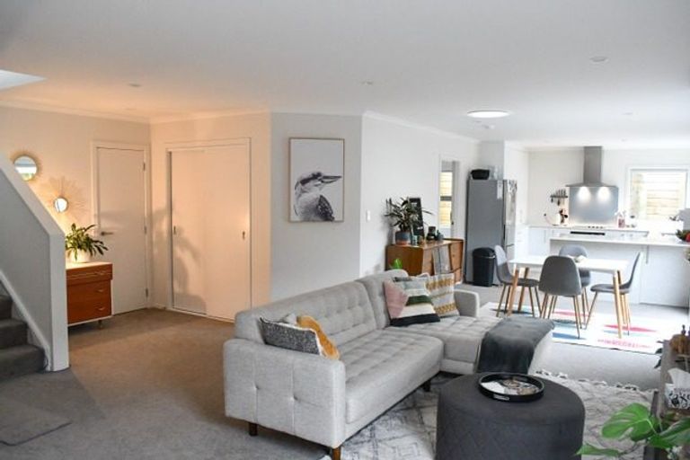 Photo of property in 214a Navigation Drive, Whitby, Porirua, 5024