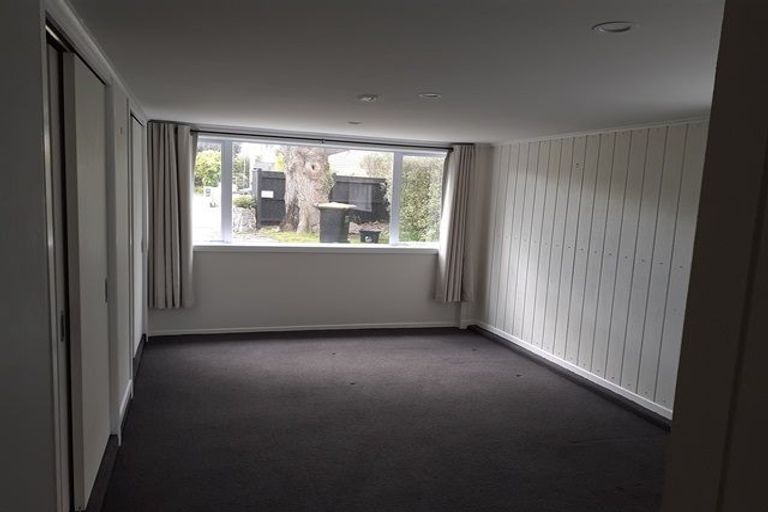 Photo of property in 6 Hughes Avenue, Hokowhitu, Palmerston North, 4410