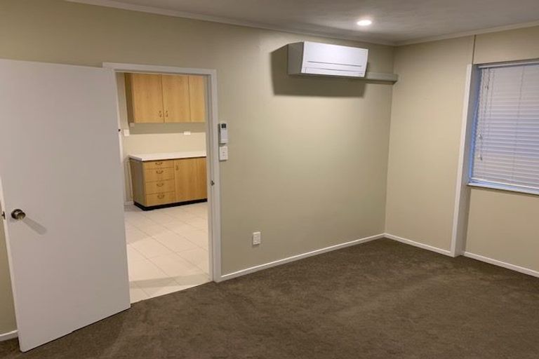 Photo of property in 1/207 Bucklands Beach Road, Bucklands Beach, Auckland, 2012