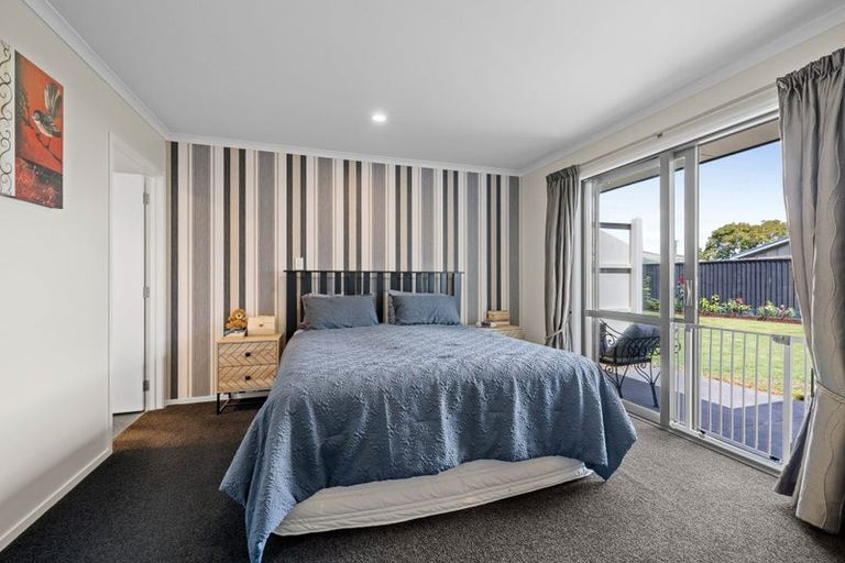 Photo of property in 444a Bower Avenue, Parklands, Christchurch, 8083