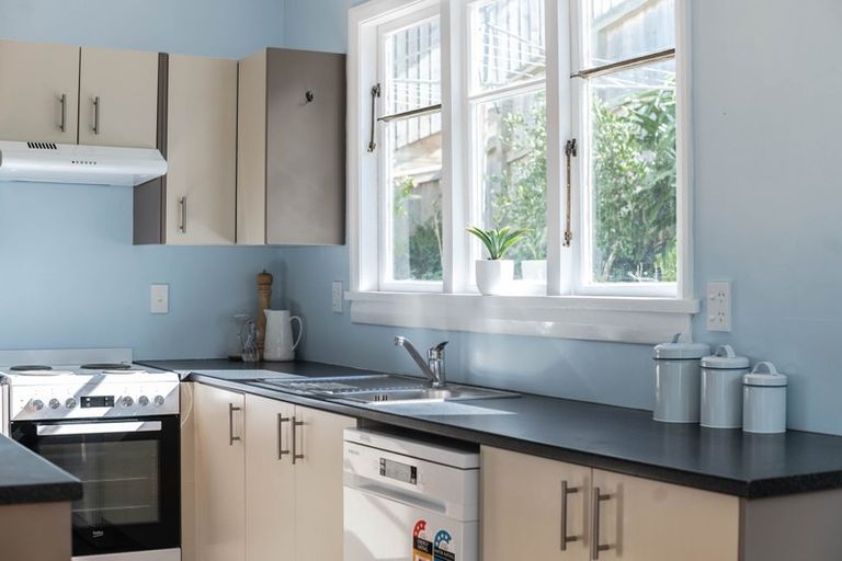 Photo of property in 28 Monowai Road, Johnsonville, Wellington, 6037