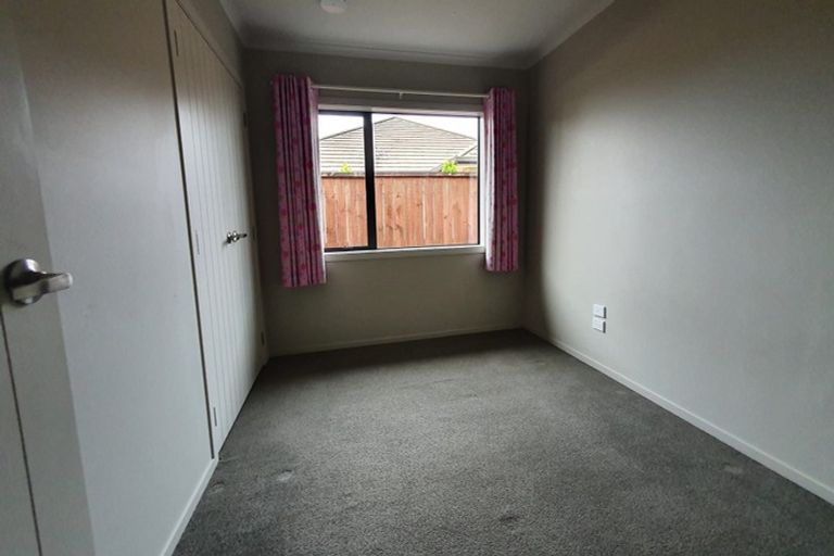 Photo of property in 14 Allgood Place, Rototuna North, Hamilton, 3210