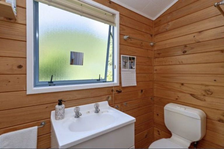 Photo of property in 8362 State Highway 35, Whanarua Bay, Opotiki, 3199