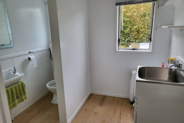 Photo of property in 64 Lavery Place, Sunnynook, Auckland, 0632