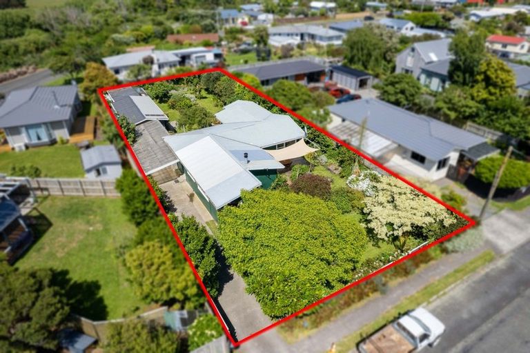 Photo of property in 103 Atkinson Avenue, Otaki Beach, Otaki, 5512
