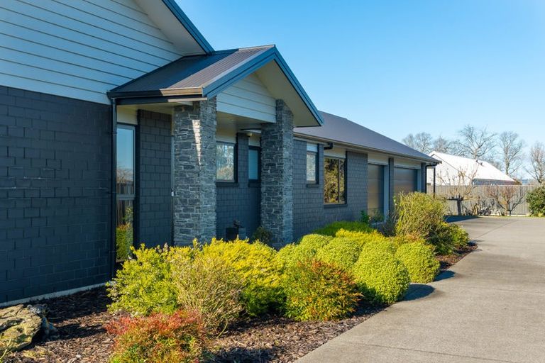 Photo of property in 27 Chamberlain Road, Masterton, 5888