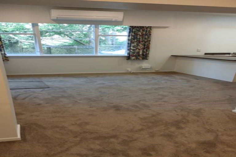 Photo of property in 8 Chester Road, Tawa, Wellington, 5028