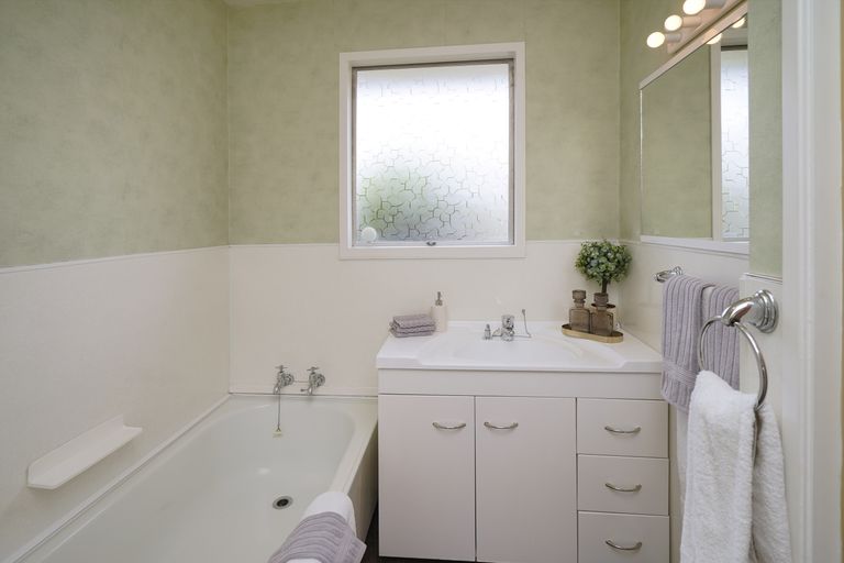 Photo of property in 14 Greenock Street, Redwood, Christchurch, 8051