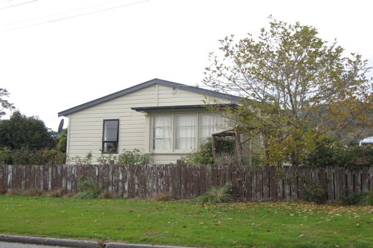 Photo of property in 8 Mill Street, Tapanui, 9522