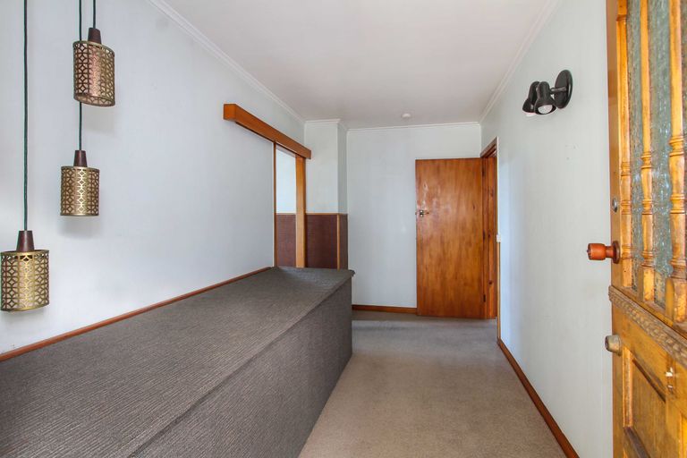 Photo of property in 1 Coronation Road, Hillcrest, Auckland, 0627