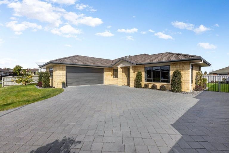 Photo of property in 14 Ebony Court, Rototuna North, Hamilton, 3210