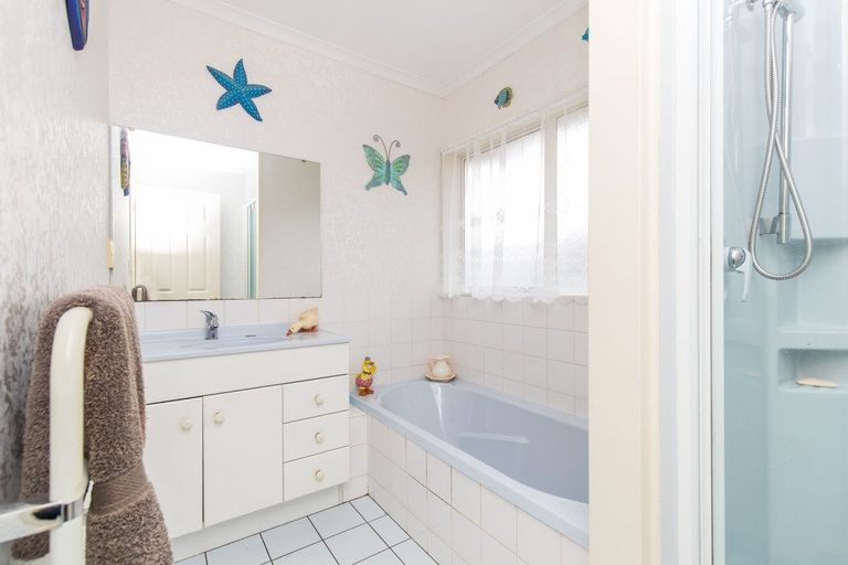 Photo of property in 31 Muirfield Street, Wattle Downs, Auckland, 2103