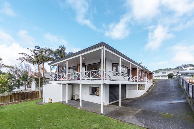 Photo of property in 8 Castaway Place, Gulf Harbour, Whangaparaoa, 0930