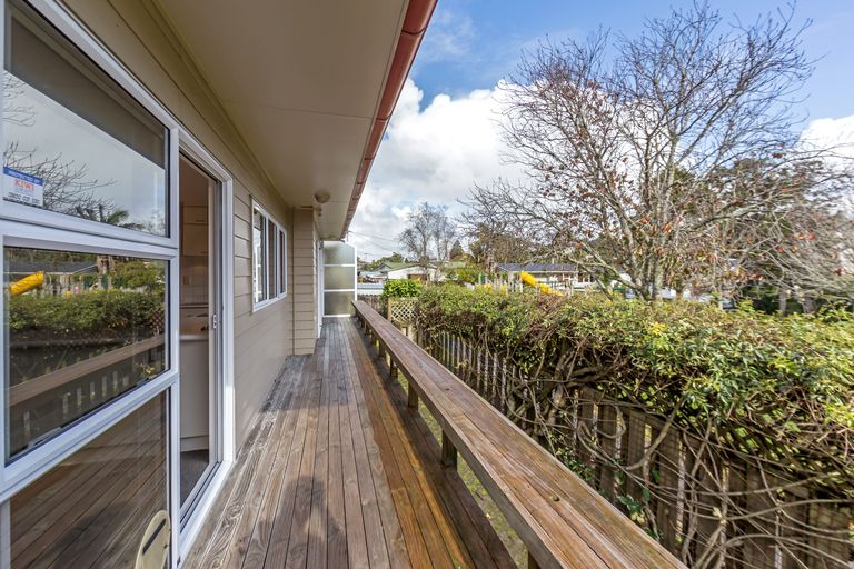 Photo of property in 2/26 Elliott Avenue, Bayview, Auckland, 0629