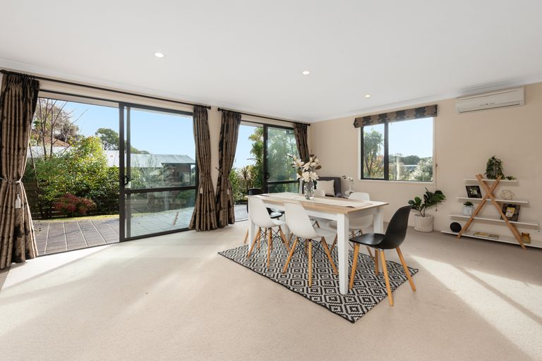 Photo of property in 31 Bateleur Close, Welcome Bay, Tauranga, 3112