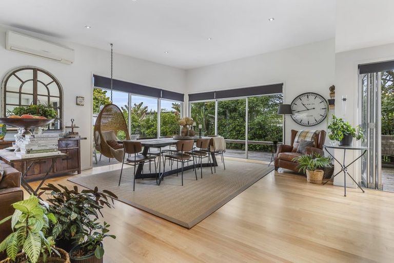 Photo of property in 204 Achilles Avenue, Whangamata, 3620