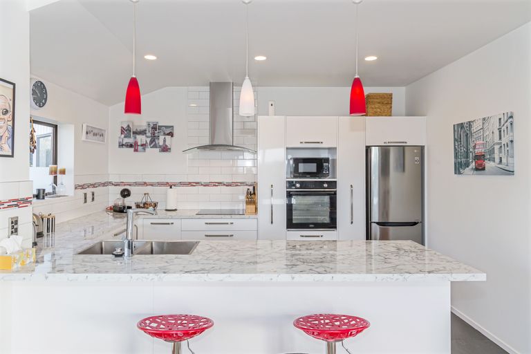 Photo of property in 8 Castaway Place, Gulf Harbour, Whangaparaoa, 0930