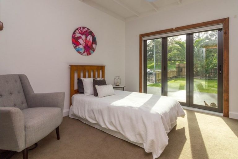 Photo of property in 12 Napier Road, Terrace End, Palmerston North, 4410