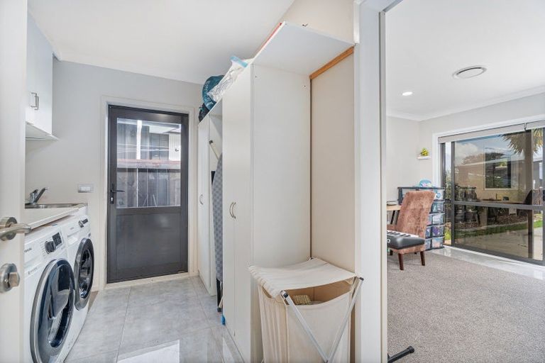 Photo of property in 22 Captain Wood Avenue, Whitianga, 3510