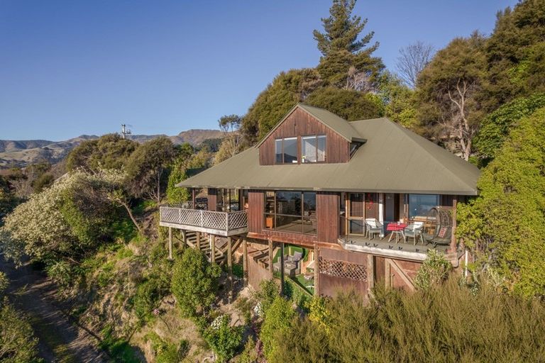 Photo of property in 40 Onuku Road, Akaroa, 7520