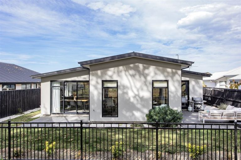 Photo of property in 7 Crossley Avenue, Woodend, 7610