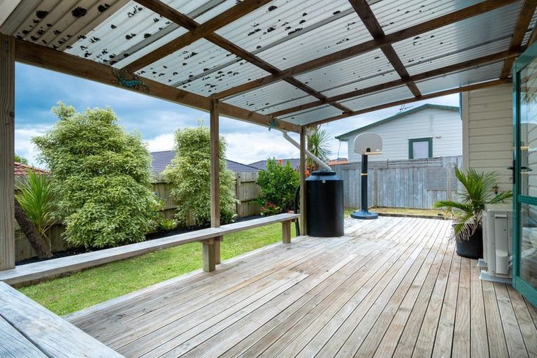Photo of property in 56 Hetherington Road, Ranui, Auckland, 0612