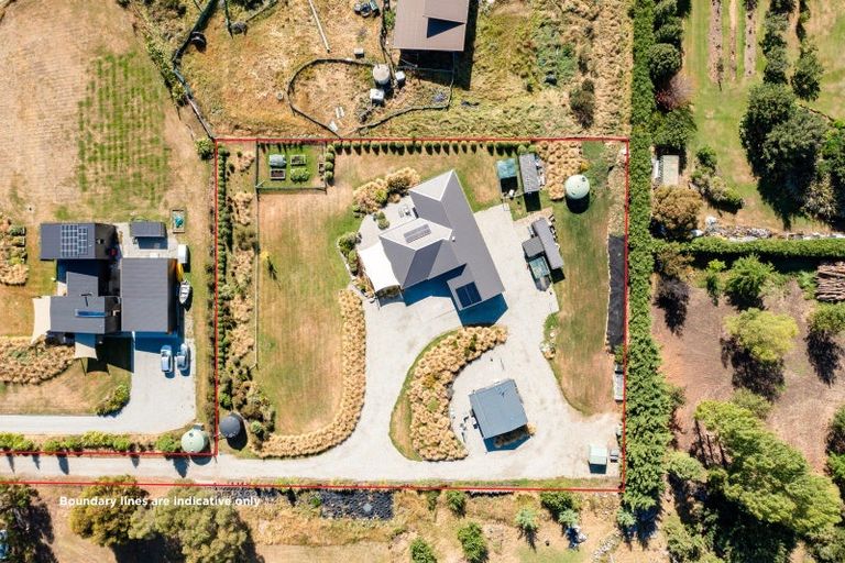 Photo of property in 22 Long Grass Place, Hawea Flat, Wanaka, 9382