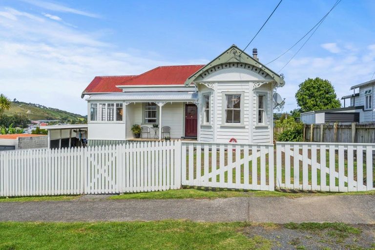 Photo of property in 1 View Road, Hikurangi, 0114