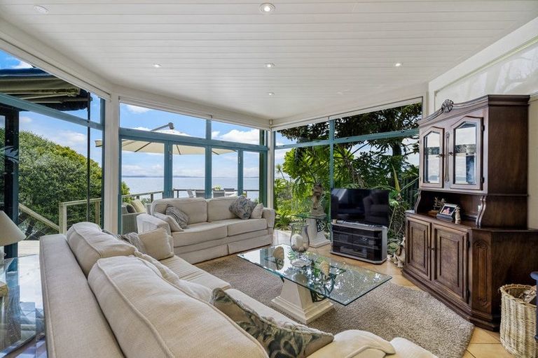 Photo of property in 6 Joydon Place, Stanmore Bay, Whangaparaoa, 0932