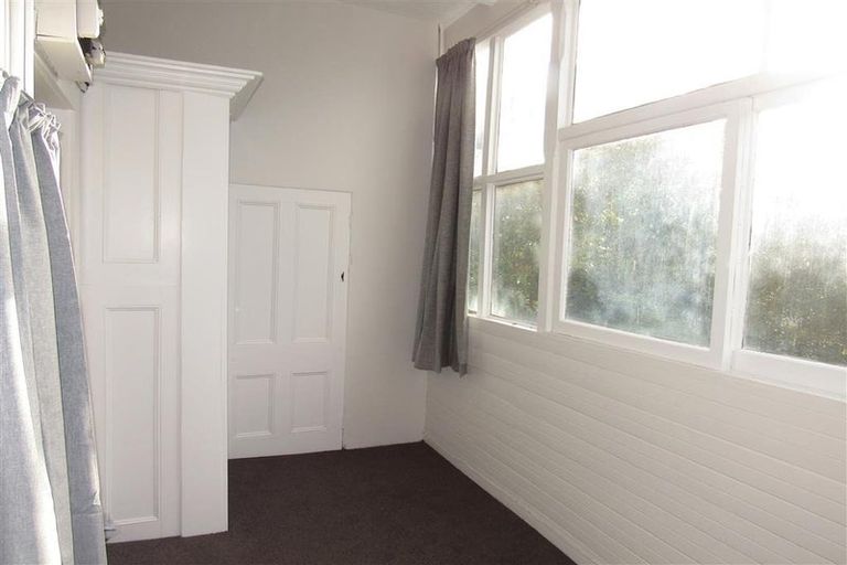 Photo of property in 195 The Terrace, Wellington Central, Wellington, 6011