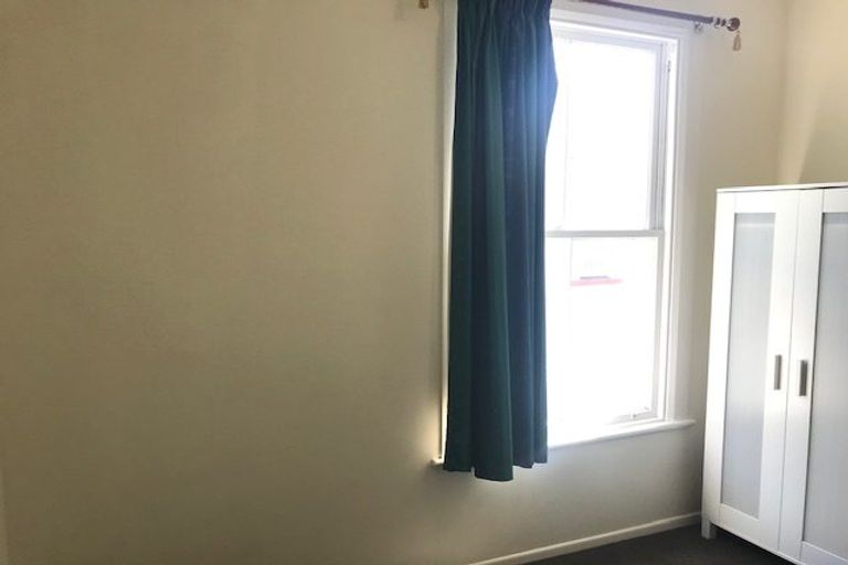 Photo of property in 24 Disley Street, Highbury, Wellington, 6012