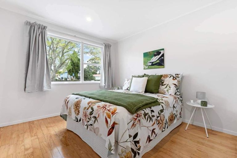 Photo of property in 79 Universal Drive, Henderson, Auckland, 0610