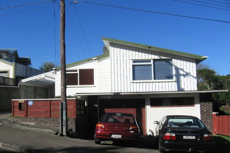 Photo of property in 37 Monowai Road, Johnsonville, Wellington, 6037