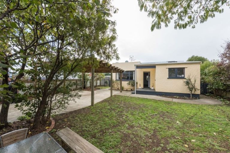 Photo of property in 1/8 Parkers Road, Tahunanui, Nelson, 7011