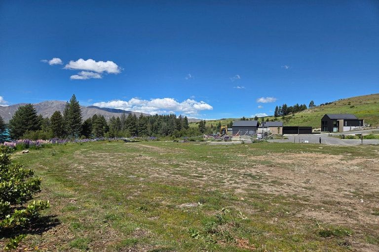 Photo of property in 17 Petes Place, Lake Tekapo, 7999