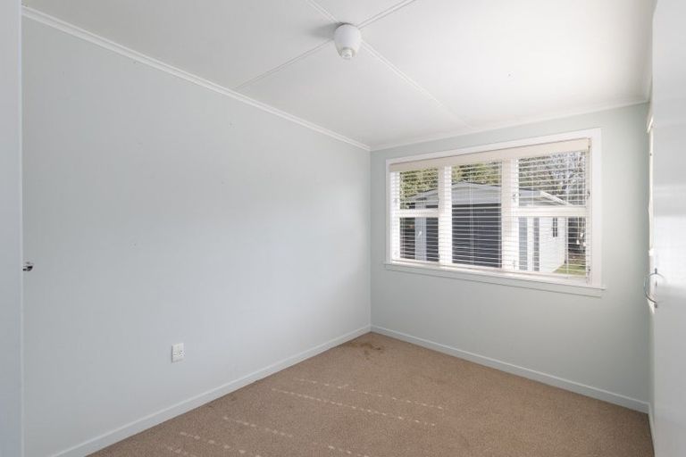 Photo of property in 14 Downe Street, New Plymouth, 4310