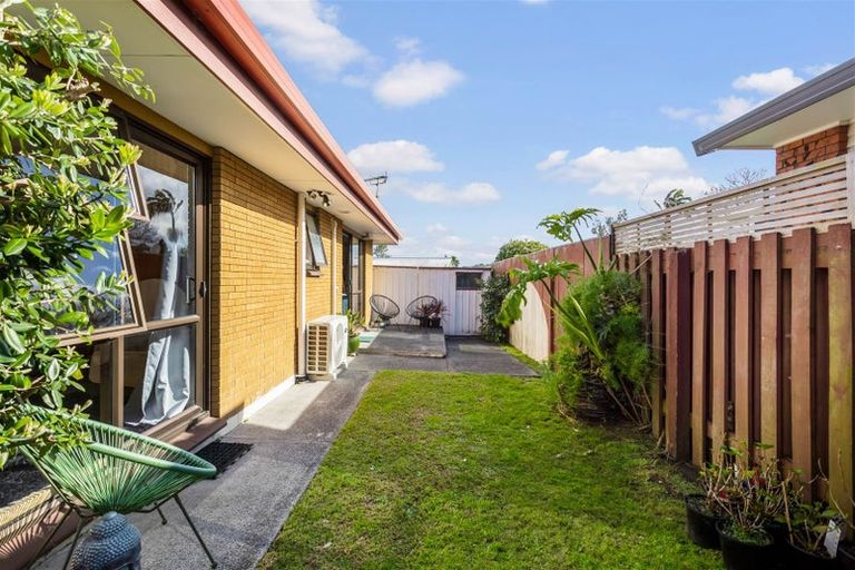 Photo of property in 65 Florence Avenue, Orewa, 0931