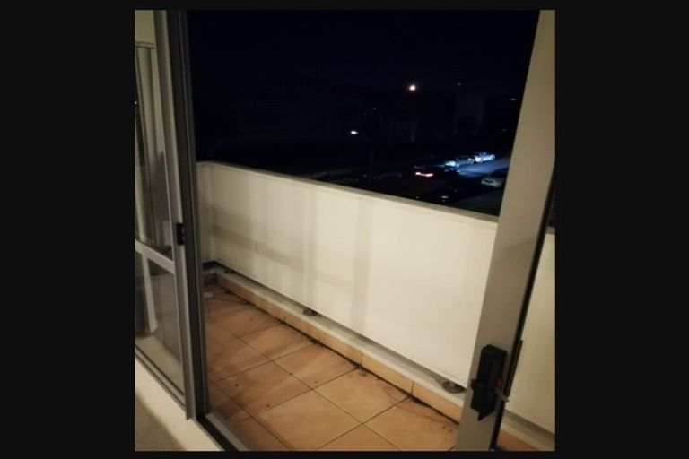 Photo of property in 17f/30 Westward Ho, Glen Eden, Auckland, 0602