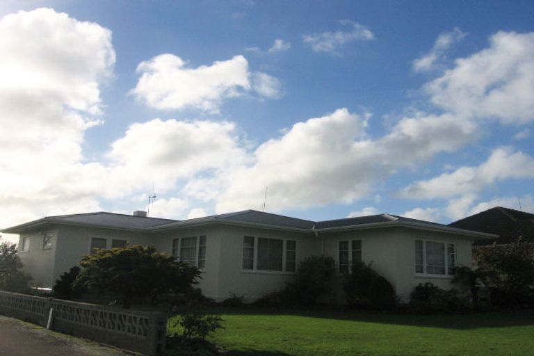 Photo of property in 11 Aberdeen Avenue, Takaro, Palmerston North, 4412