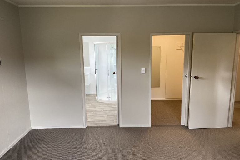 Photo of property in 92 Napier Road, Havelock North, 4130