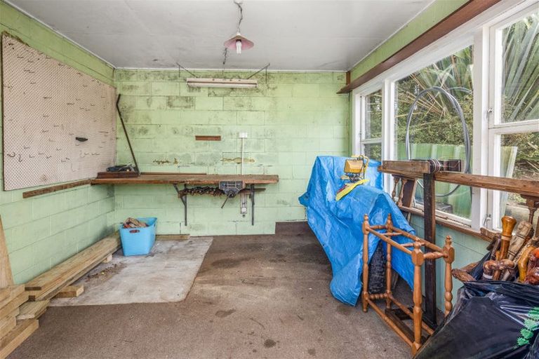 Photo of property in 21 Tarawera Road, Johnsonville, Wellington, 6037