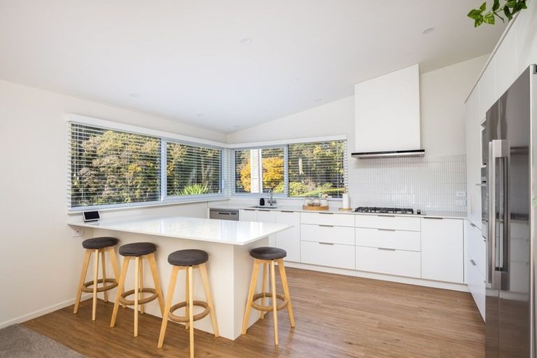 Photo of property in 4 Azalea Place, Brooklands, New Plymouth, 4310