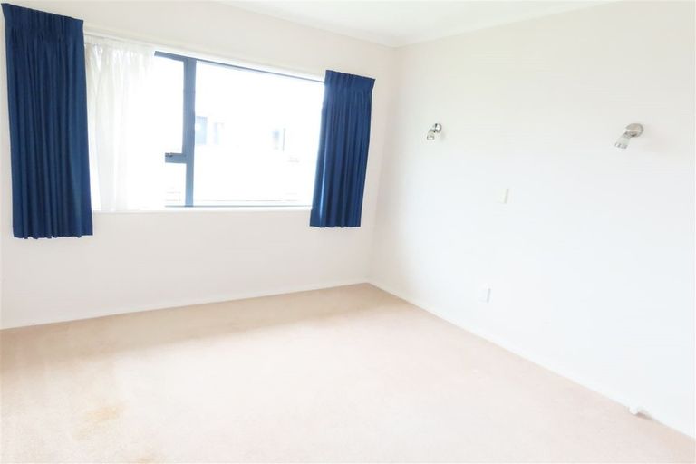 Photo of property in 52 Queen Street West, Levin, 5510