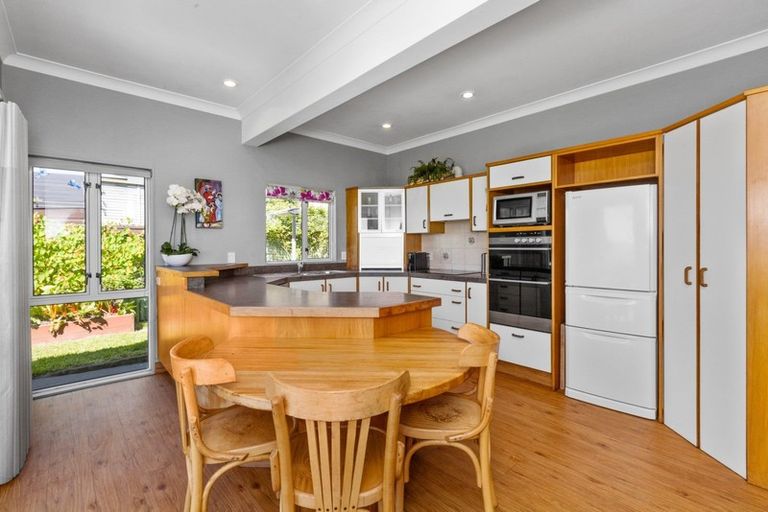 Photo of property in 7 Charles Street, Westshore, Napier, 4110