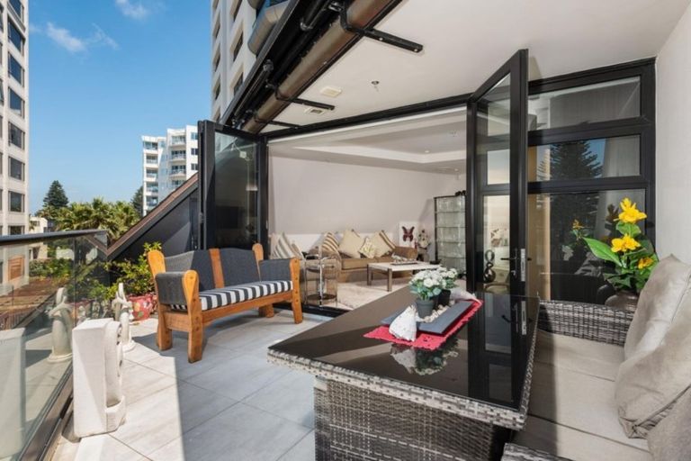 Photo of property in 7/6 Marine Parade, Mount Maunganui, 3116