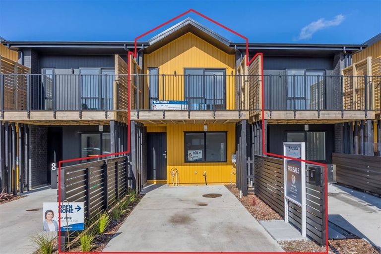 Photo of property in 6 Kari Lane, Kumeu, 0810