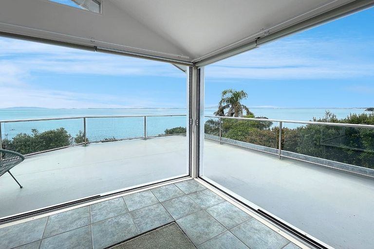 Photo of property in 4 Portal Place, Murrays Bay, Auckland, 0630