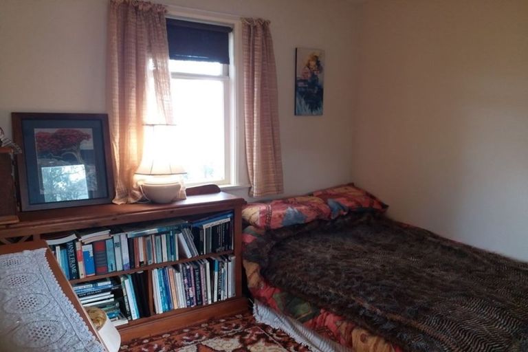 Photo of property in 17 Rangihiroa Street, Waikanae Beach, Waikanae, 5036