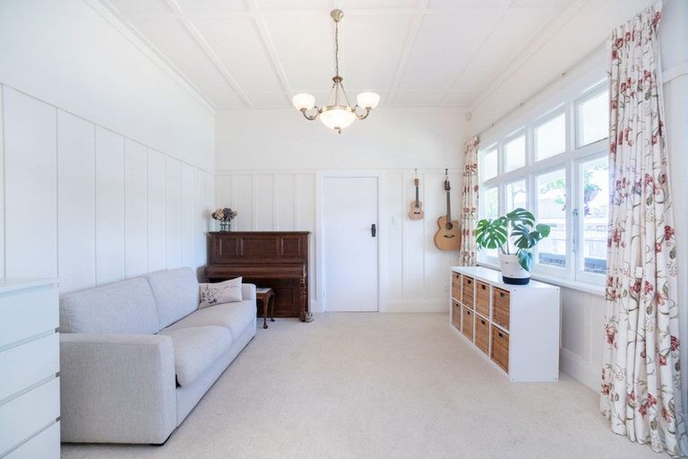 Photo of property in 45 Batt Street, West End, Palmerston North, 4410